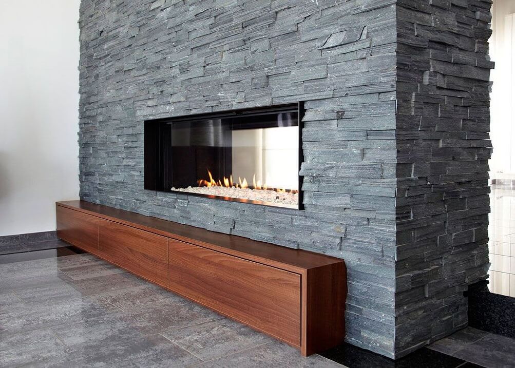 chimenea con piedra