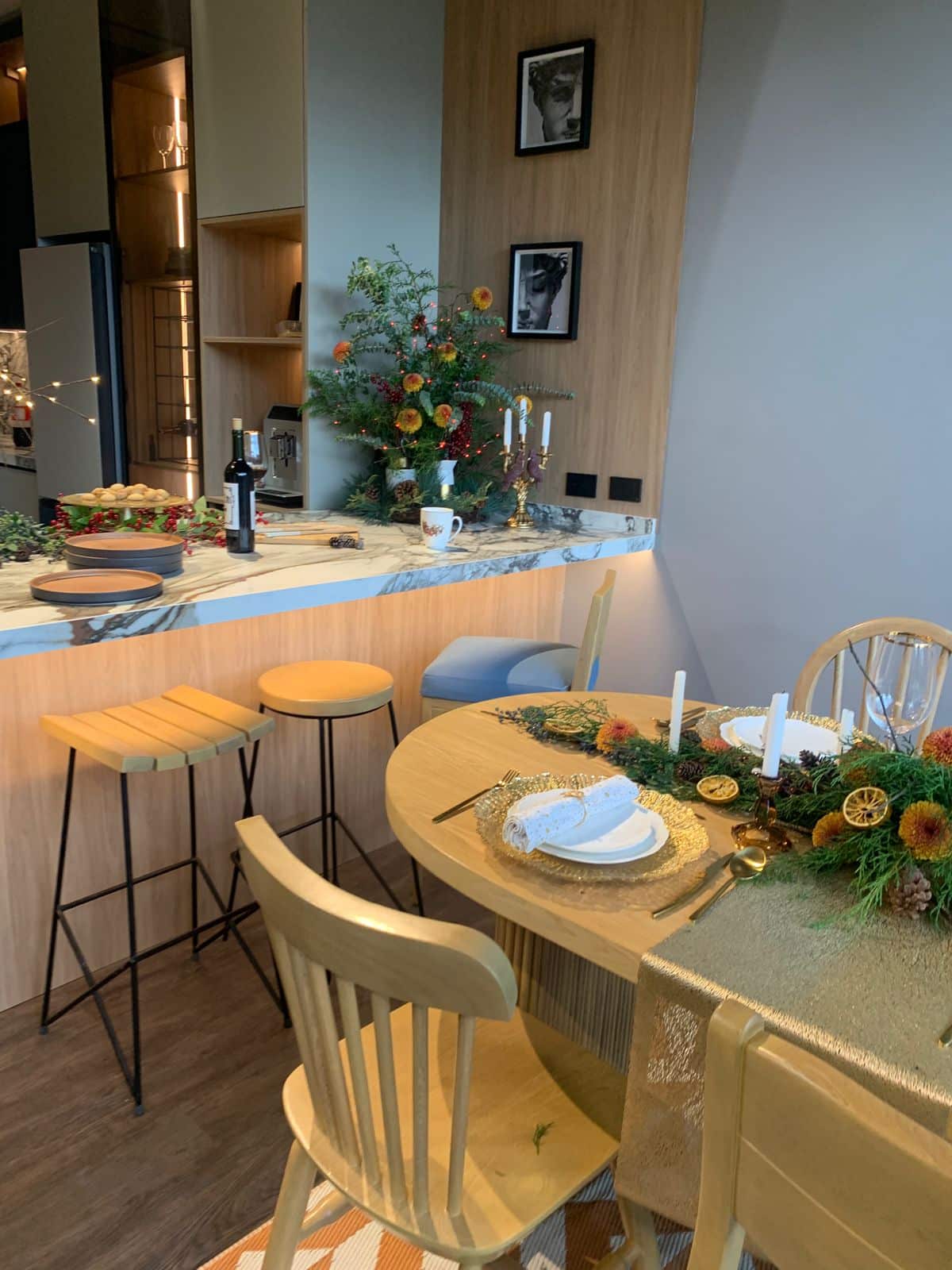 otros elementos para decorar la cocina y mesa en navidad