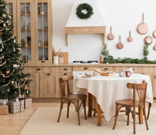 Elementos básicos para decorar tu mesa y cocina en navidad Elementos básicos para decorar tu mesa y cocina en navidad